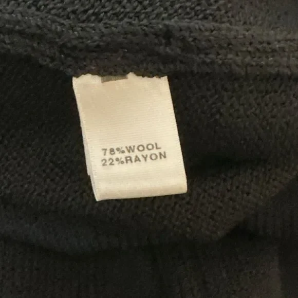 ST. JOHN CAVIER Black Wool Blend Knit - Picture 8 of 8